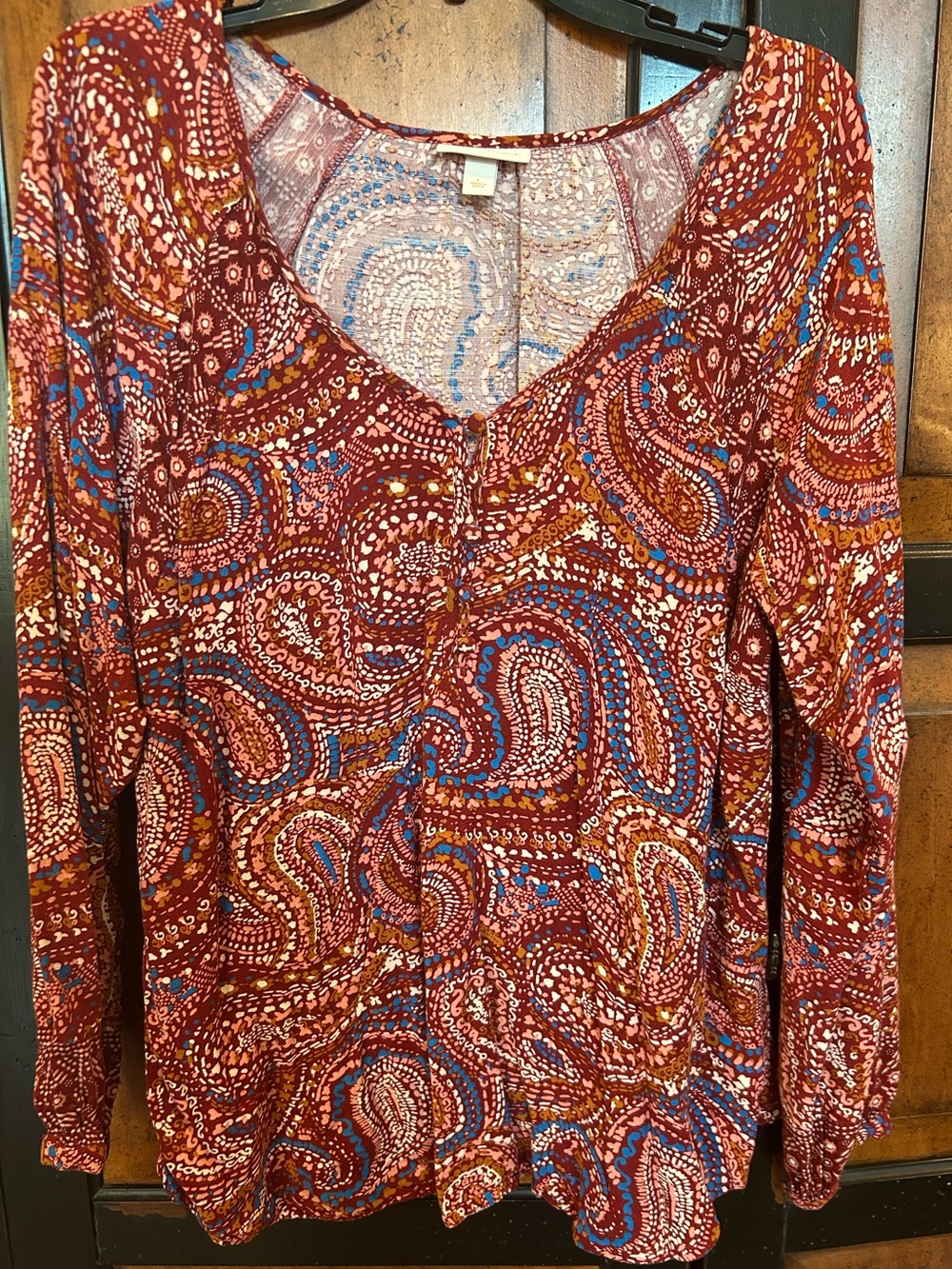 Knox Rose Red Paisley V-Neck Long Sleeve Top with Blue & Cream Accents